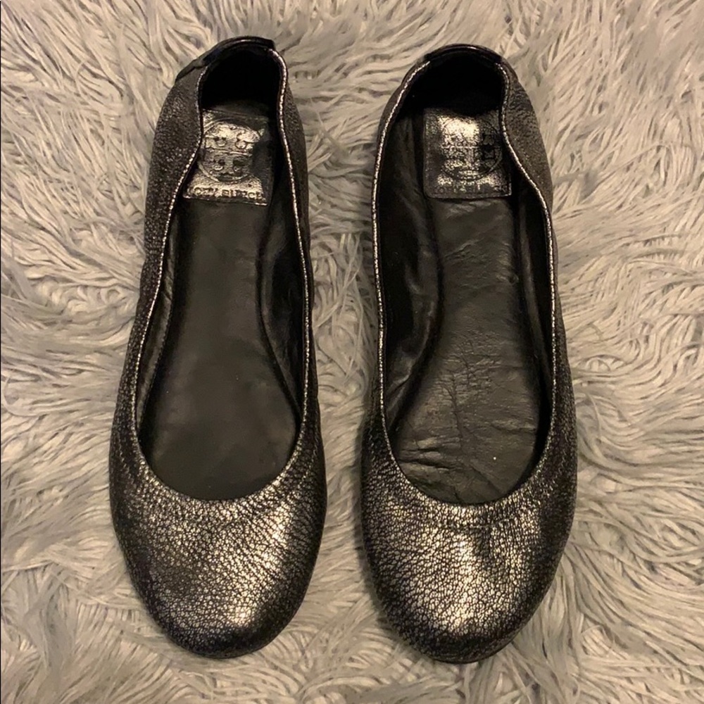 Tory Burch Flats in Black & Silver
